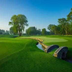 Top 5 Golf Courses in the World